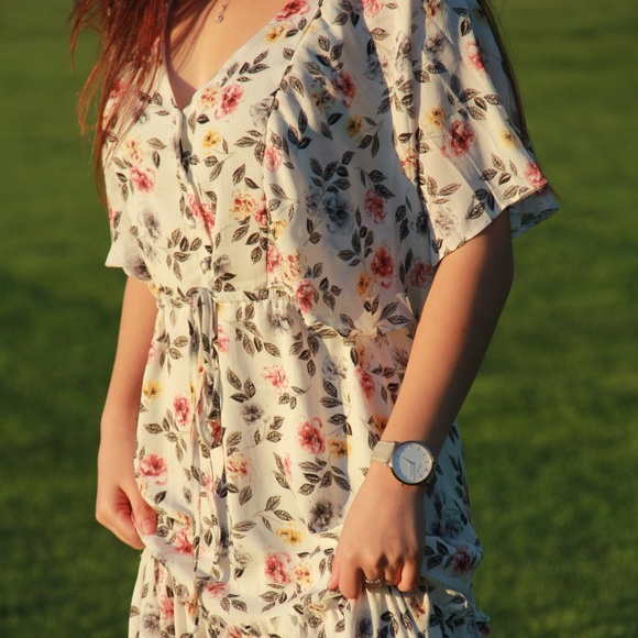 (CLEARANCE)Floral. Button-Down Maxi Dress - Picture 3 of 8